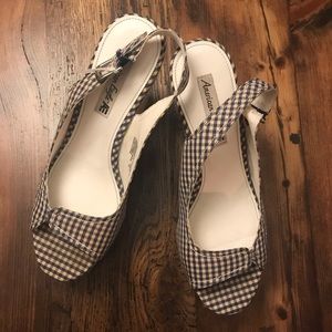 NWT American Eagle wedges